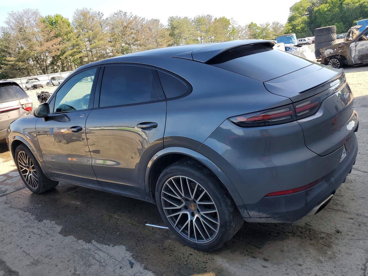 2022 Porsche Cayenne Coupe - zdjęcie 2