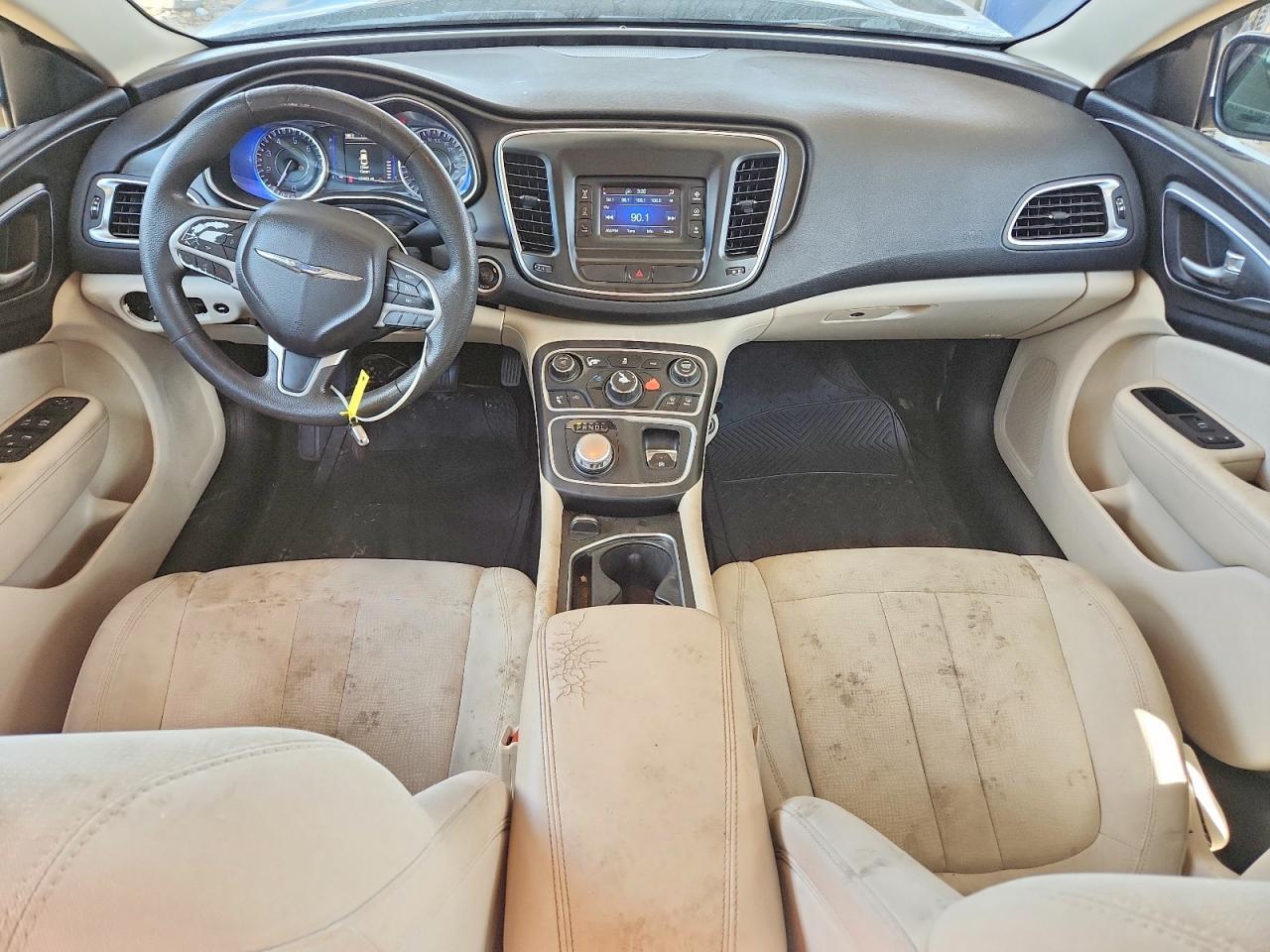 2016 Chrysler 200 Limited - zdjęcie 8