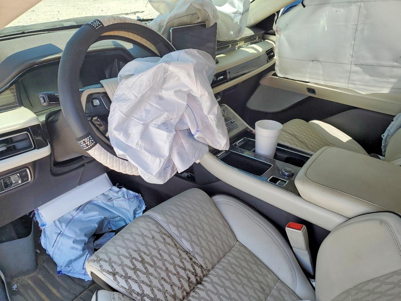 2020 Lincoln Aviator Black Label - zdjęcie 8