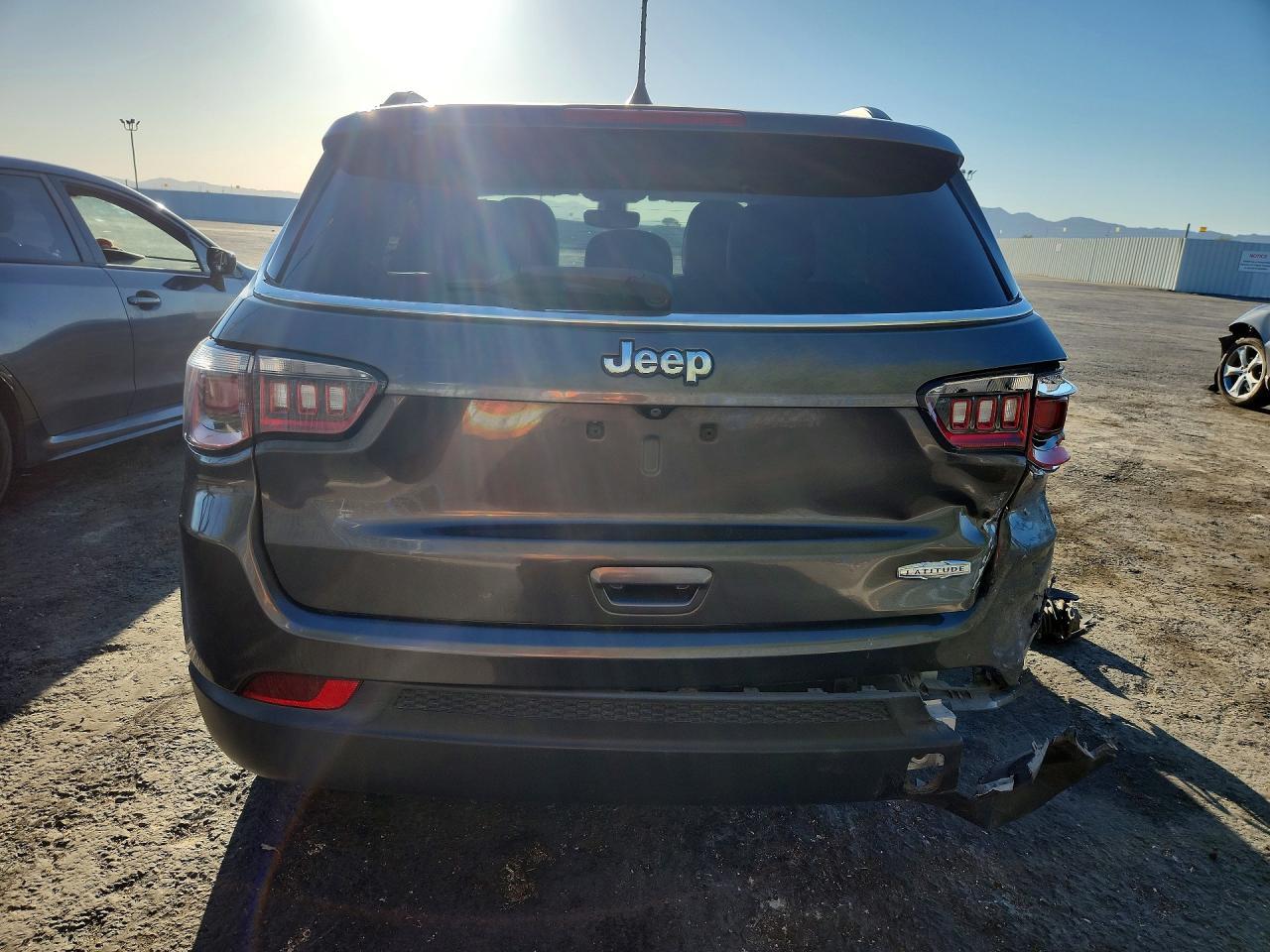 2019 Jeep Compass Latitude - zdjęcie 6