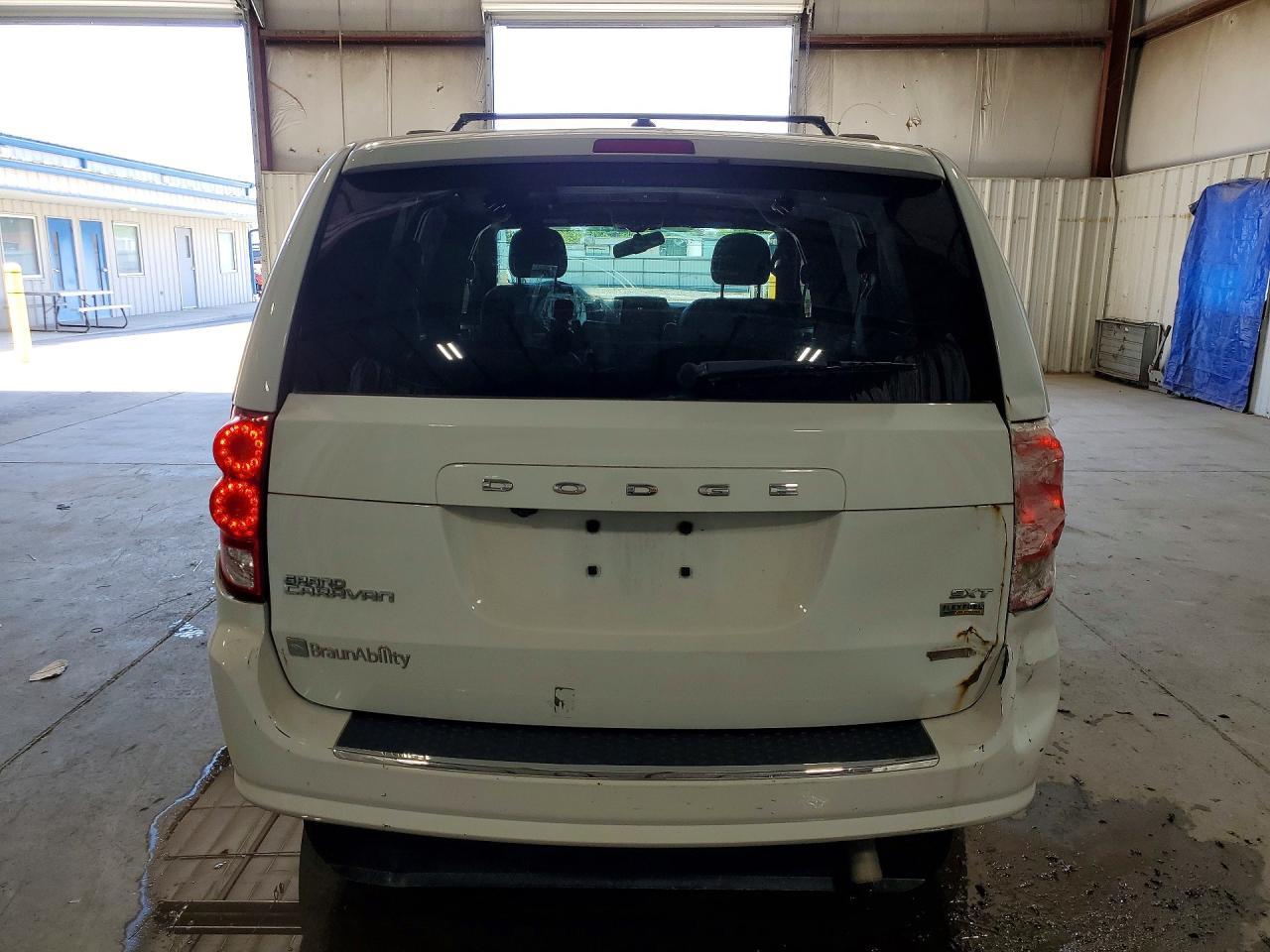 2017 Dodge Grand Caravan Sxt - zdjęcie 6