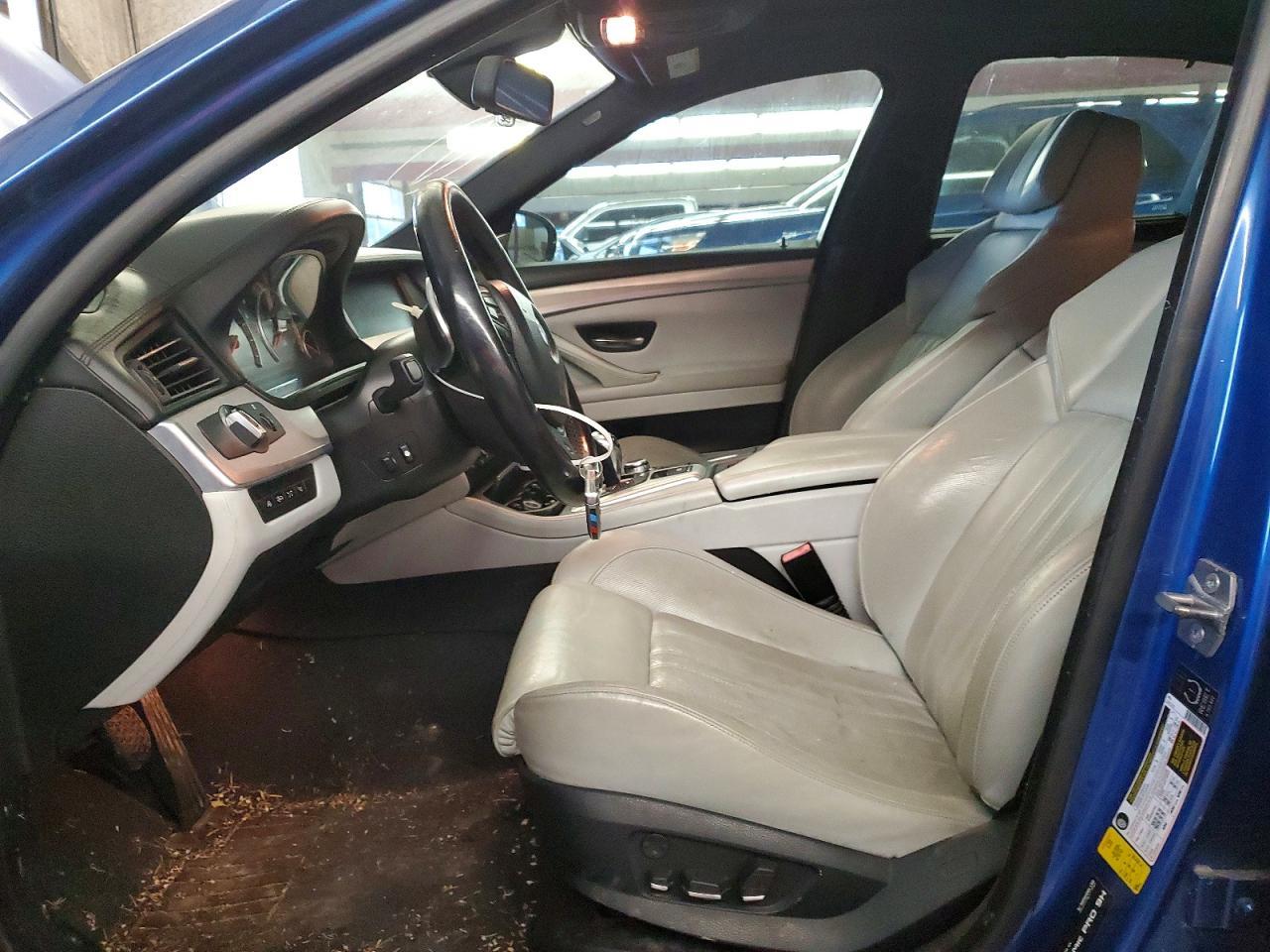 2013 BMW M5 - zdjęcie 7