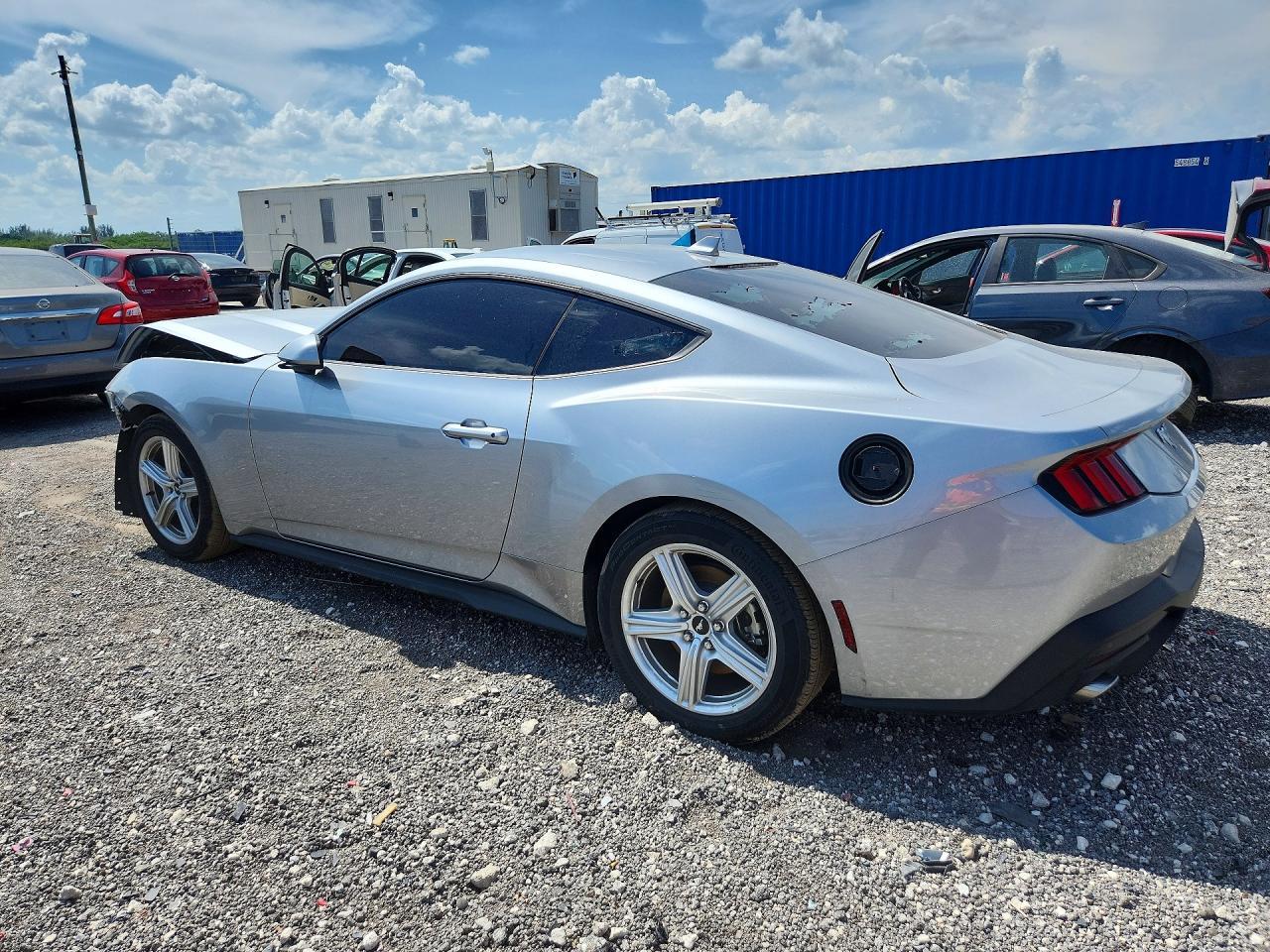 2026 Ford Mustang - zdjęcie 2