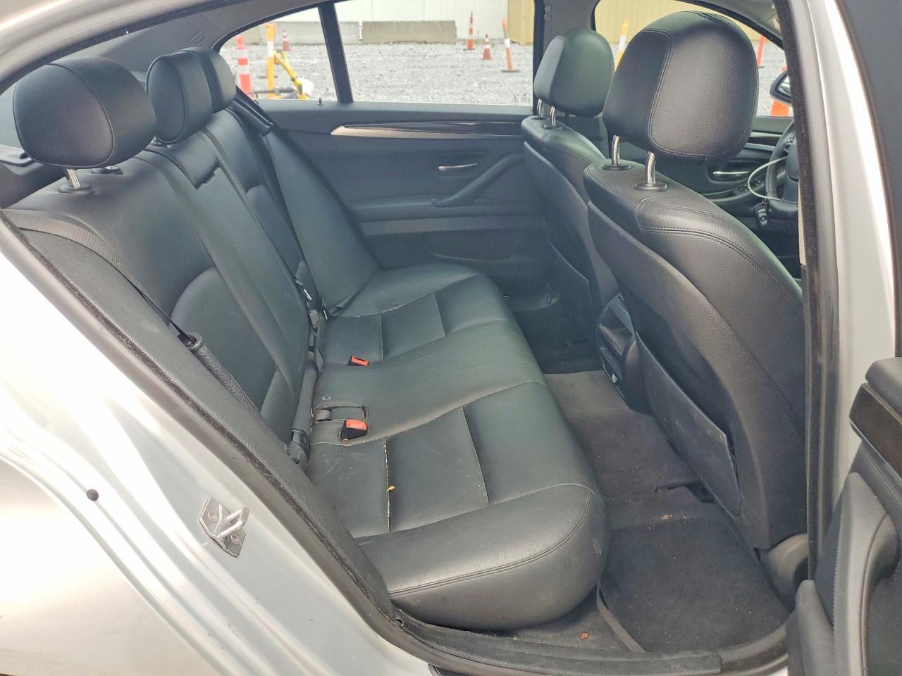 2014 BMW 528 I - zdjęcie 10