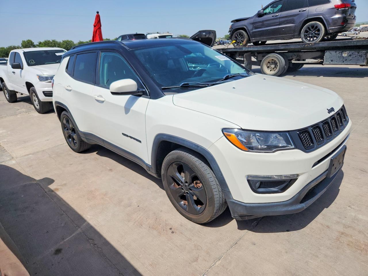 2020 Jeep Compass Latitude - zdjęcie 4