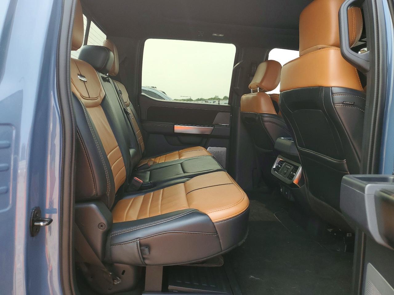 2023 Ford F350 Super Duty - zdjęcie 10