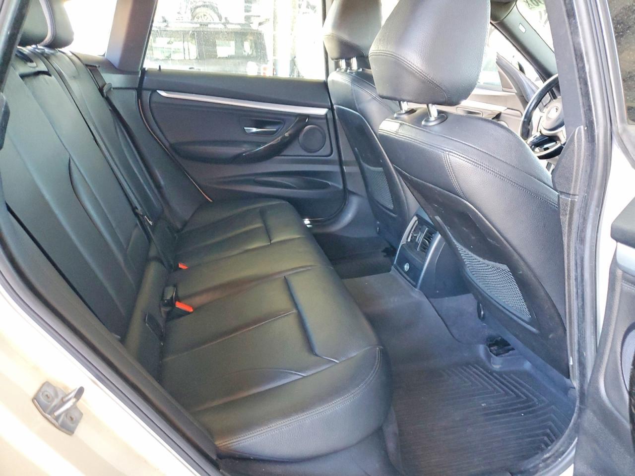 2015 BMW Seria 3 328i - zdjęcie 10
