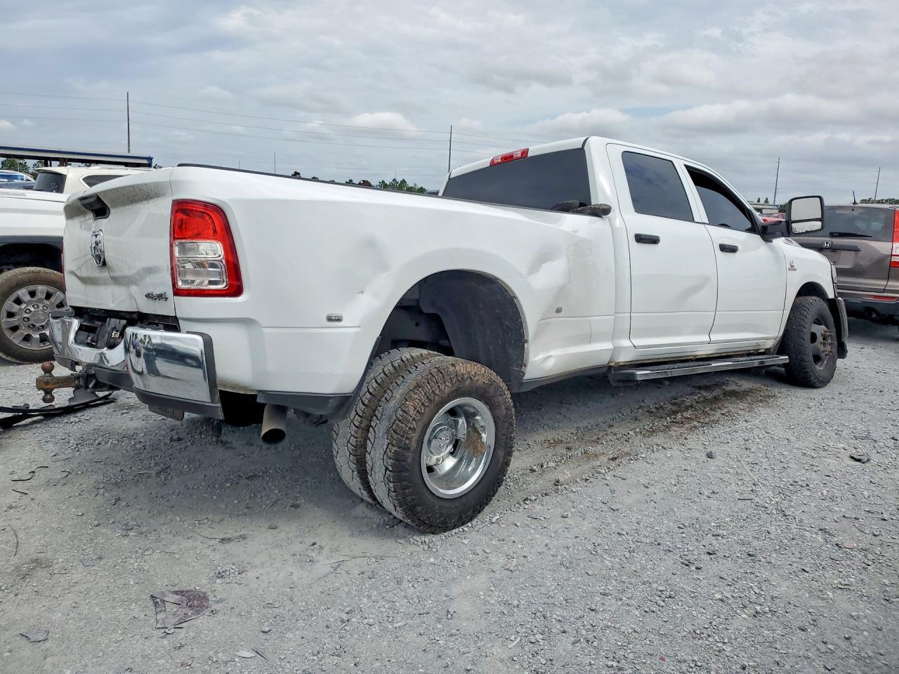 2024 Ram 3500 Tradesman - zdjęcie 3
