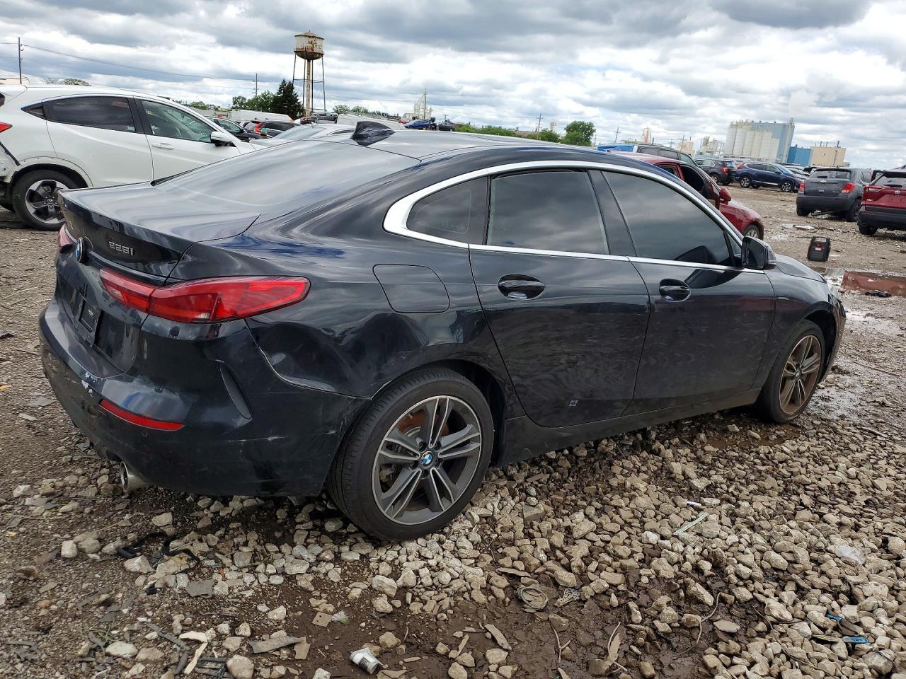 2021 BMW 228Xi - zdjęcie 3