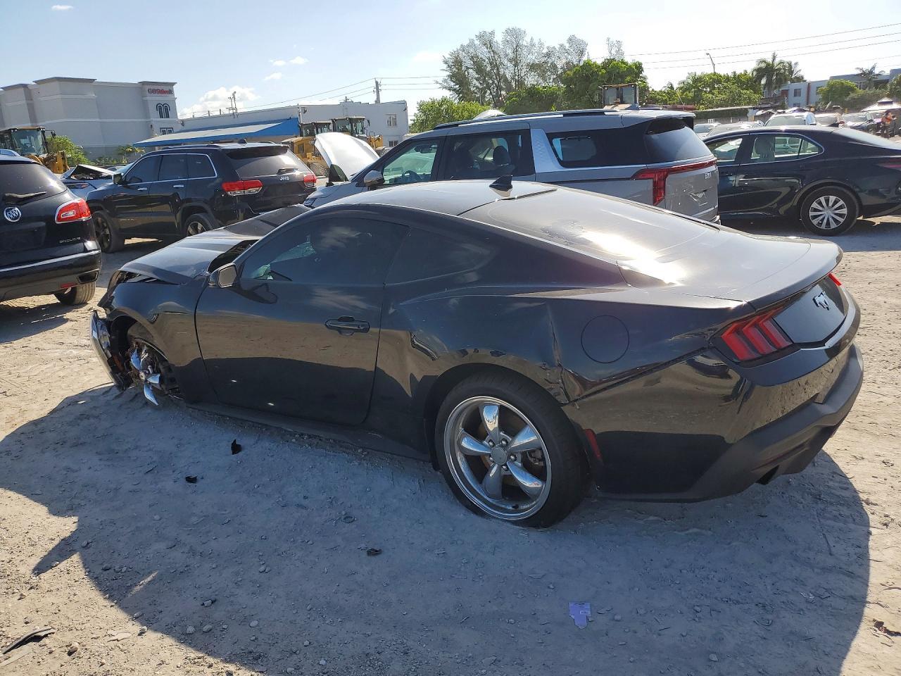 2024 Ford Mustang - zdjęcie 2