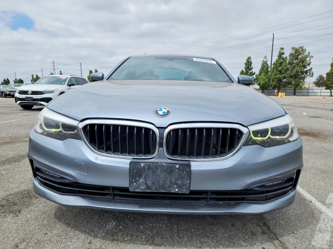 2017 BMW 530 I - zdjęcie 5