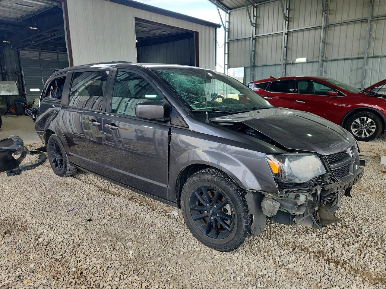 2019 Dodge Grand Caravan Gt - zdjęcie 4