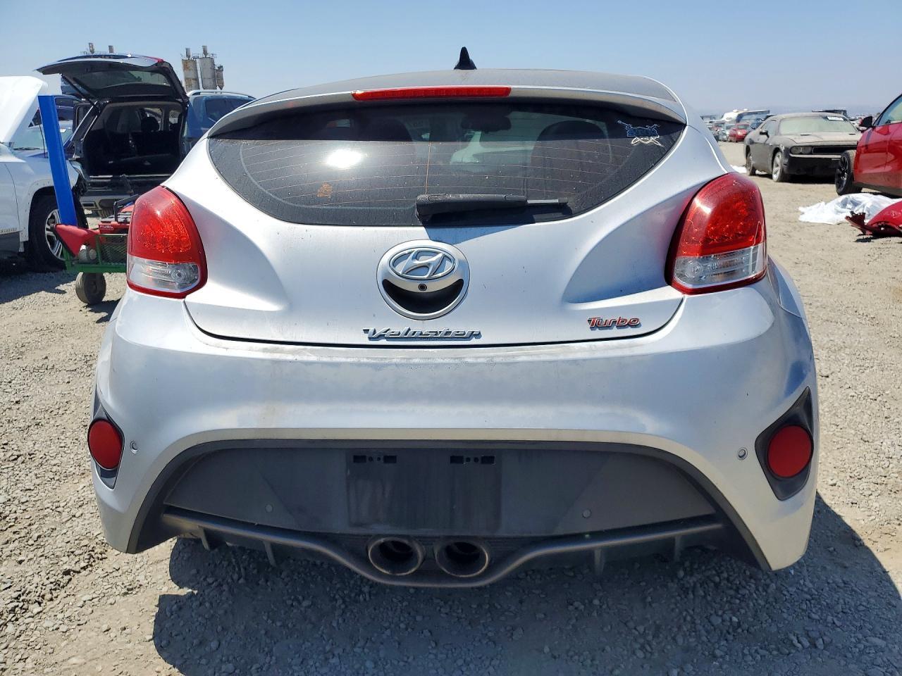 2016 Hyundai Veloster Turbo - zdjęcie 6
