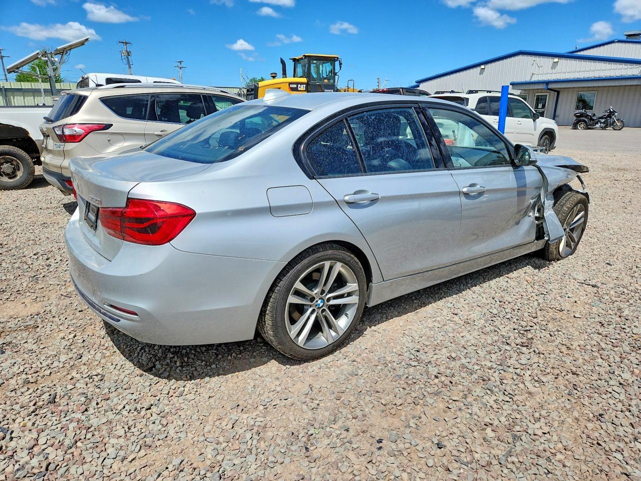 2018 BMW 330 Xi - zdjęcie 3