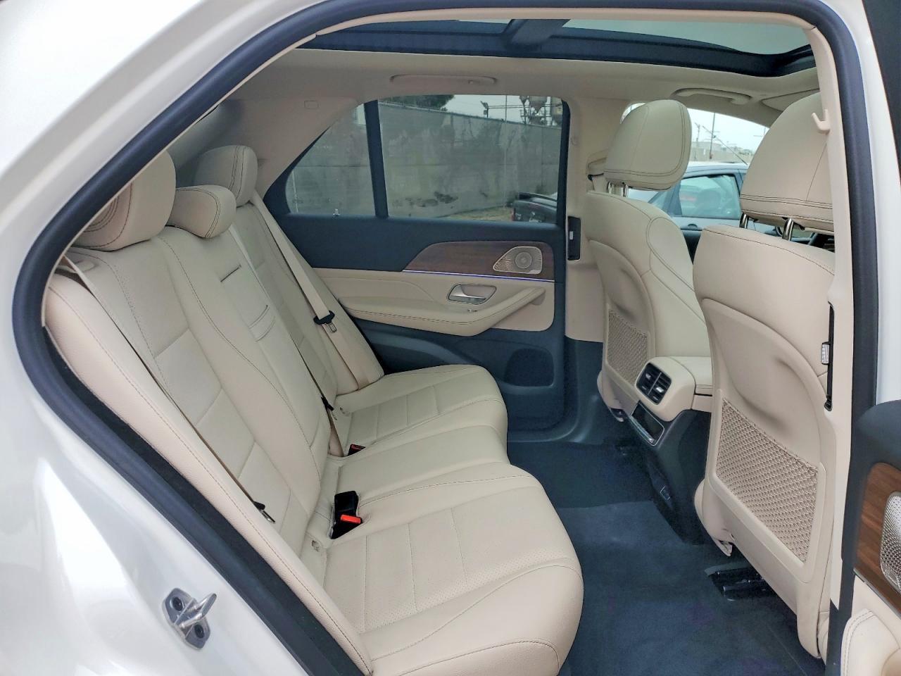 2026 Mercedes-Benz Gle 350 4Matic - zdjęcie 11