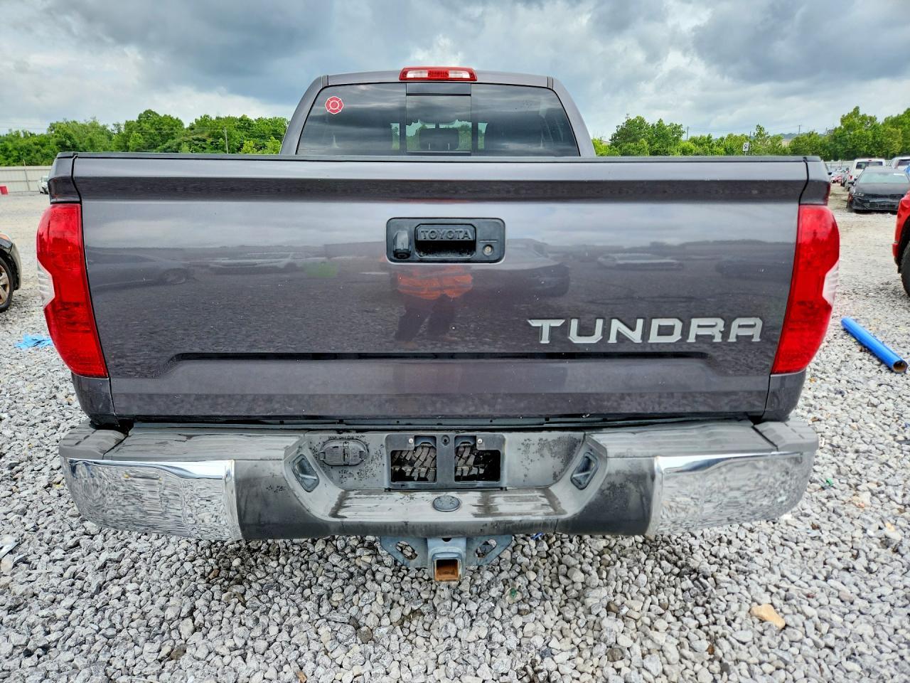 2016 Toyota Tundra Sr5 - zdjęcie 6