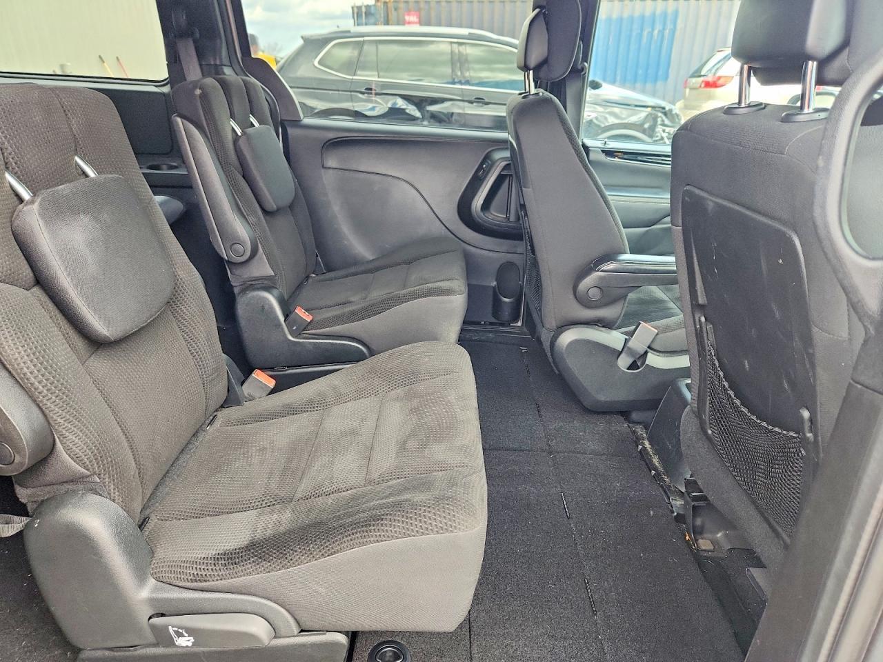 2017 Dodge Grand Caravan Se - zdjęcie 11