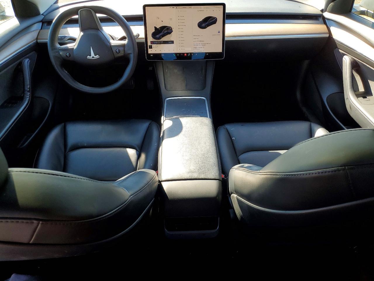 2023 Tesla Model 3 - zdjęcie 8