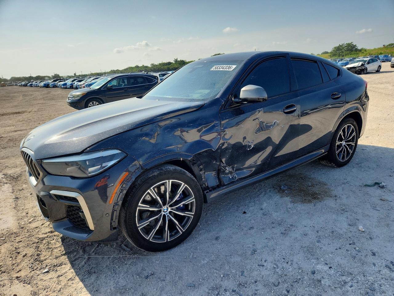2022 BMW X6 M50I - zdjęcie główne