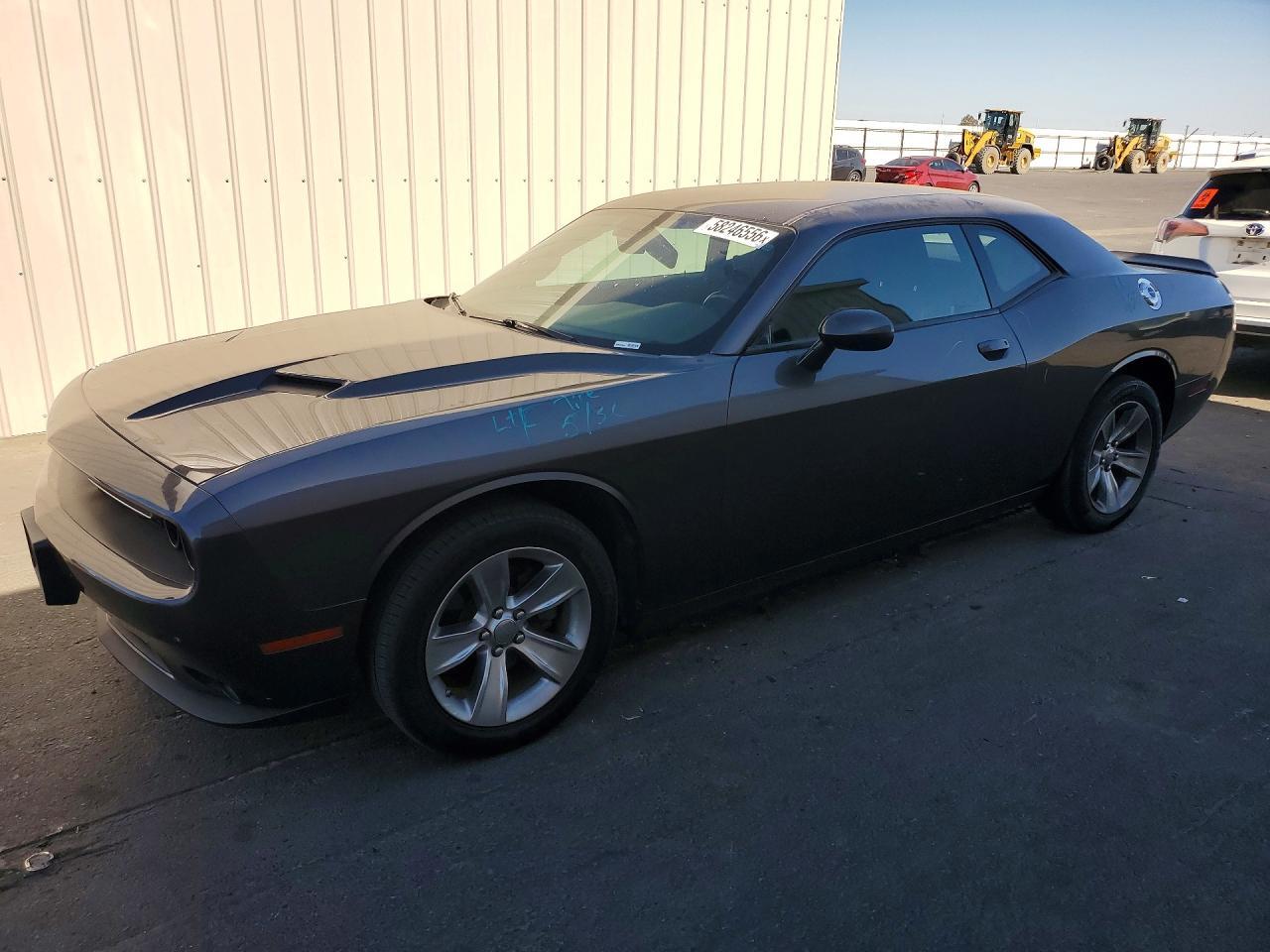 2022 Dodge Challenger Sxt - zdjęcie główne