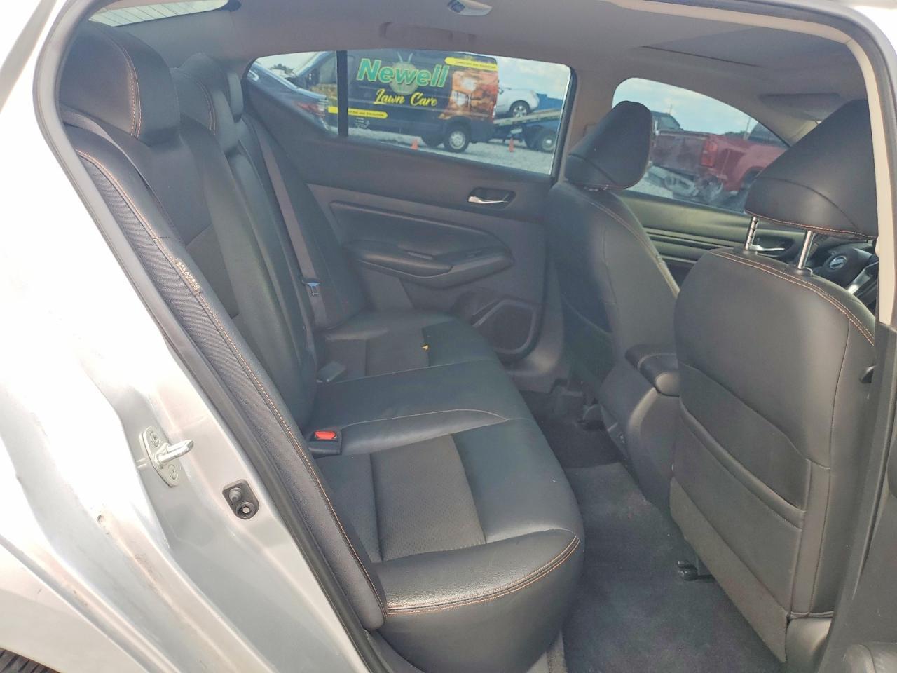 2019 Nissan Altima Sr - zdjęcie 10