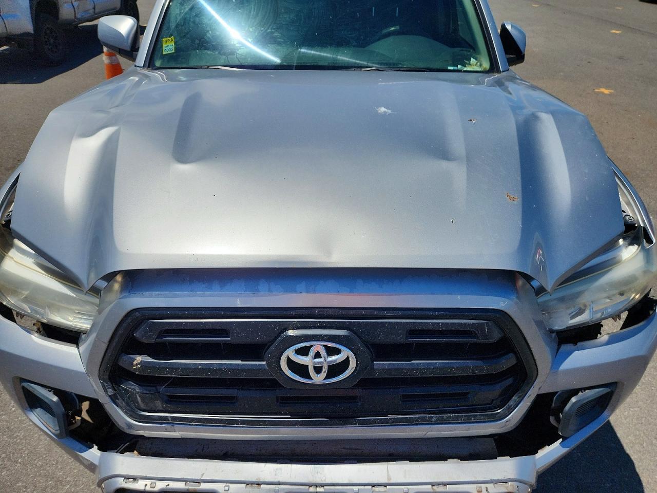 2017 Toyota Tacoma - zdjęcie 11