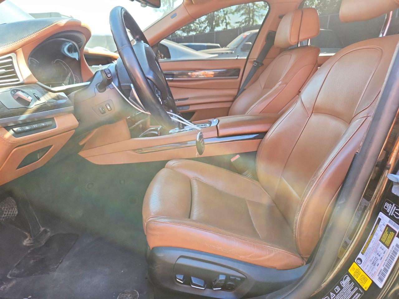 2015 BMW Seria 7 Alpina B7 - zdjęcie 7