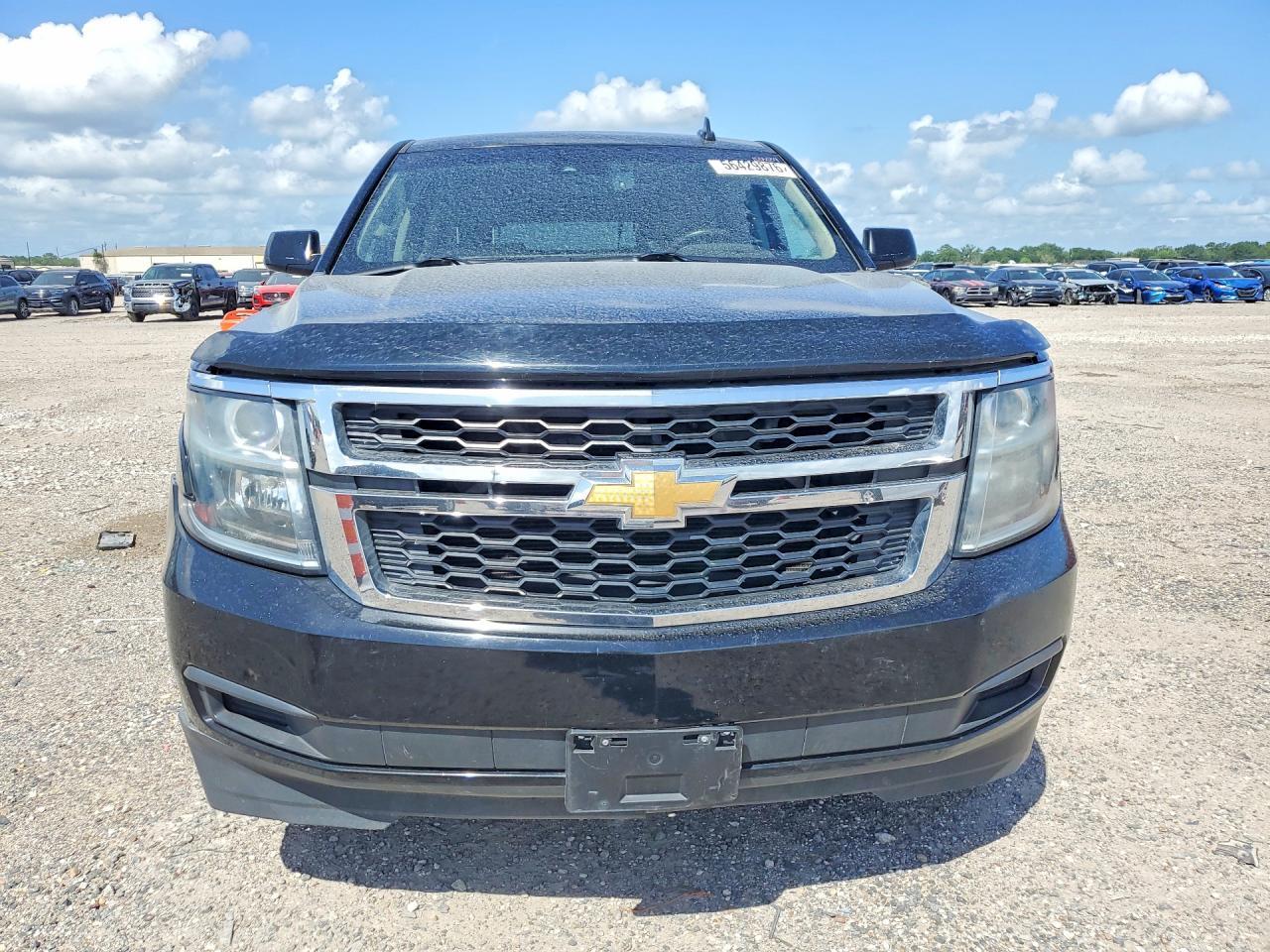 2016 Chevrolet Suburban C1500 Lt - zdjęcie 5