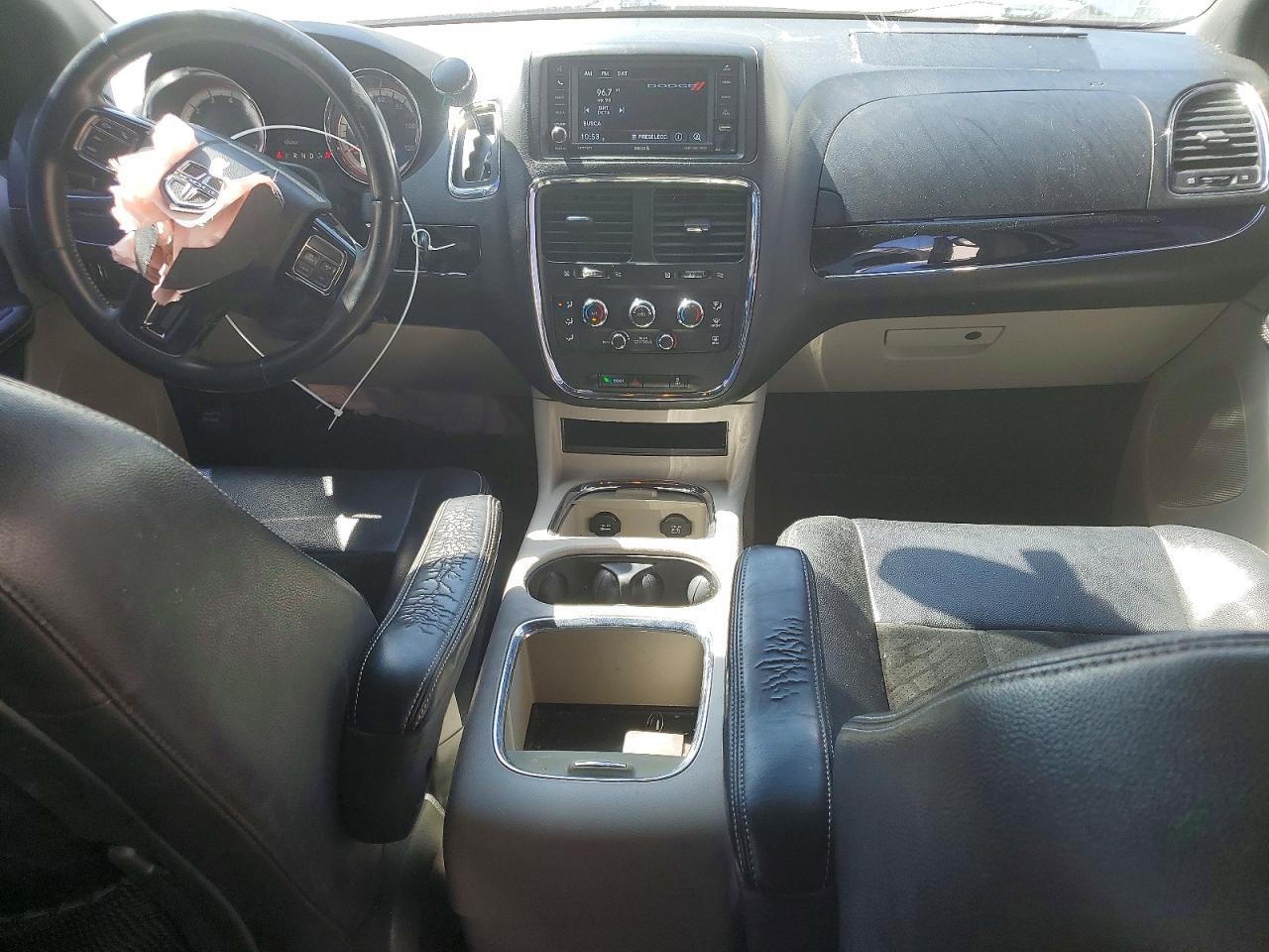 2017 Dodge Grand Caravan Sxt - zdjęcie 8