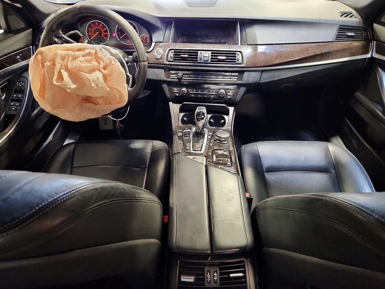 2016 BMW 528 I - zdjęcie 8