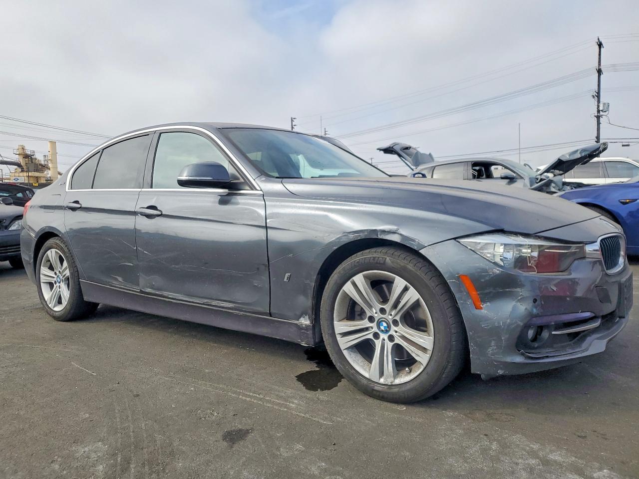 2017 BMW 330E - zdjęcie 4