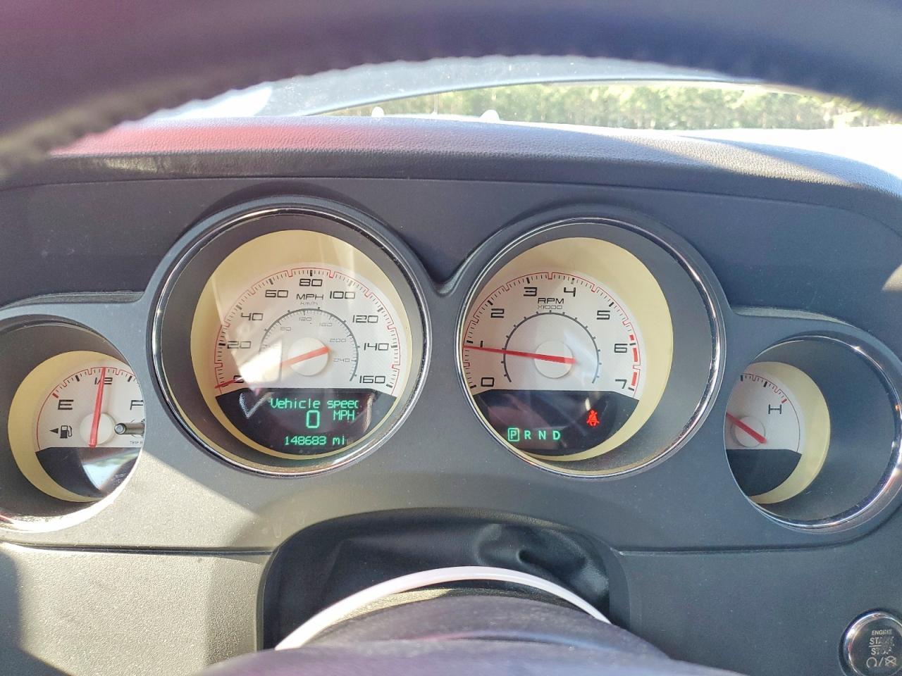 2013 Dodge Challenger R/T - zdjęcie 9