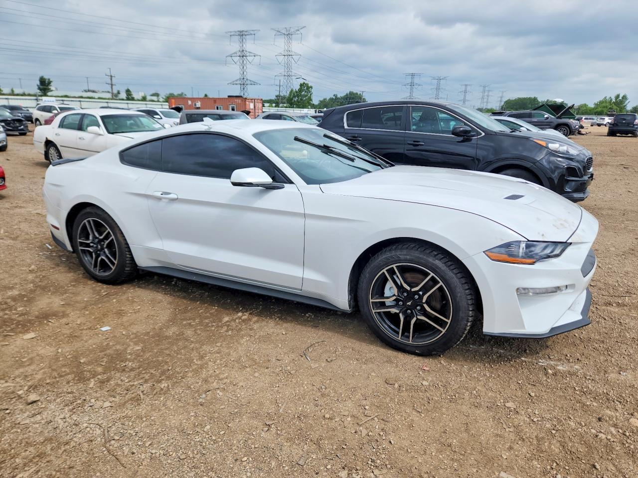 2020 Ford Mustang - zdjęcie 4