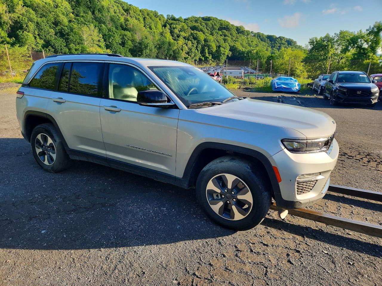 2023 Jeep Grand Cherokee Limited 4Xe - zdjęcie 4