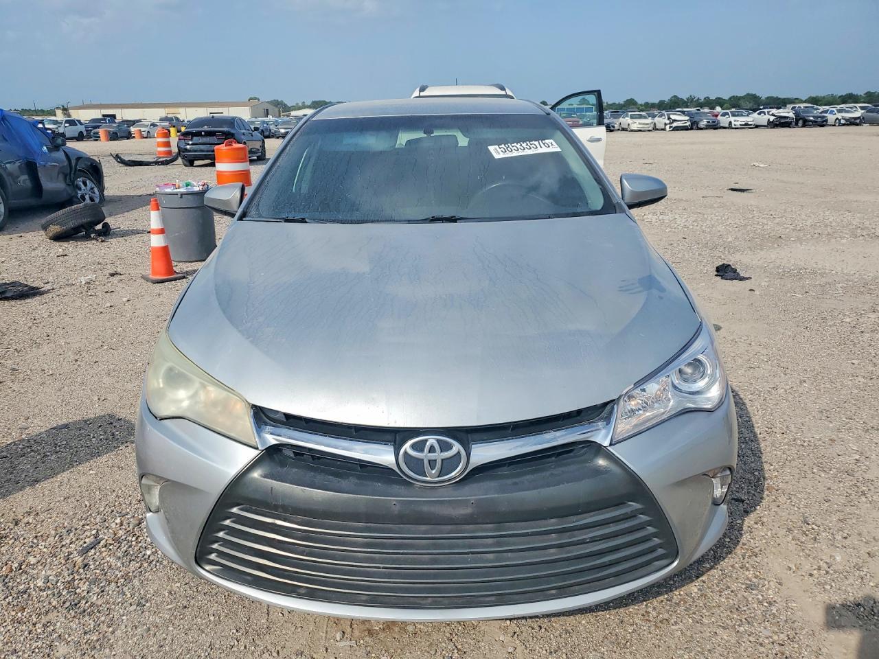 2015 Toyota Camry Le - zdjęcie 5