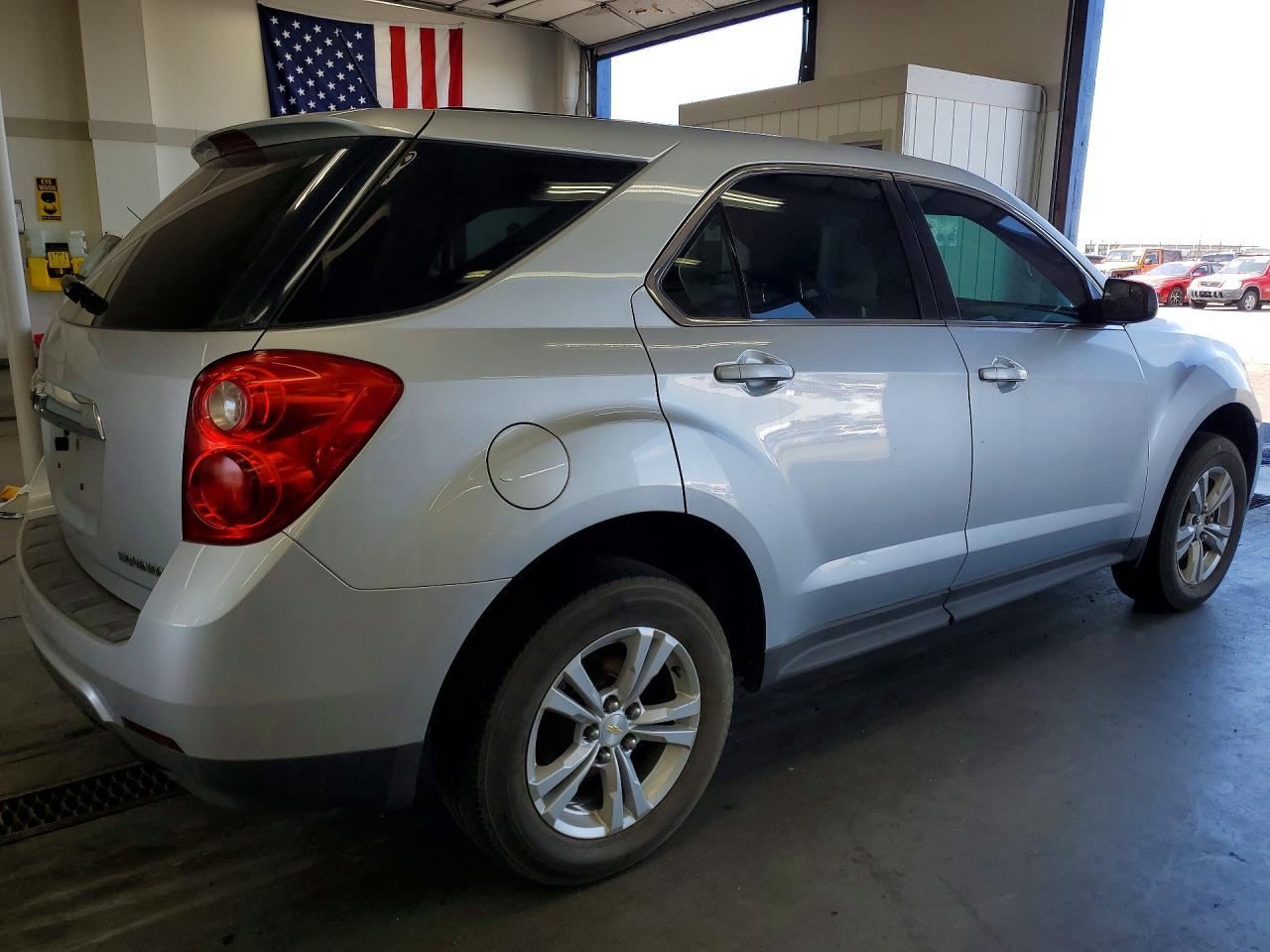 2013 Chevrolet Equinox Ls - zdjęcie 3