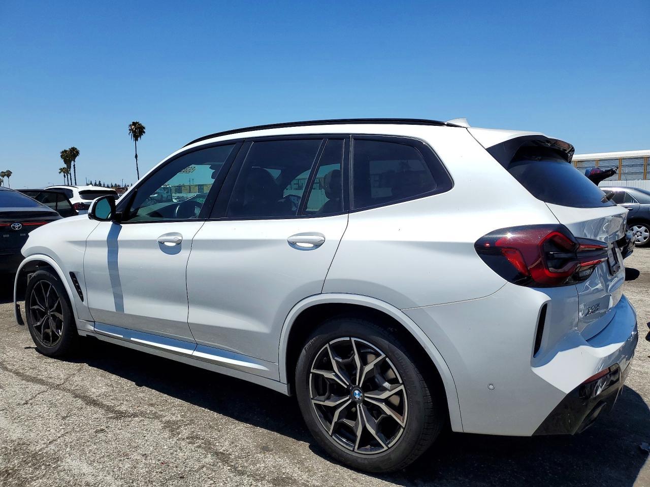 2024 BMW X3 xDrive30I - zdjęcie 2