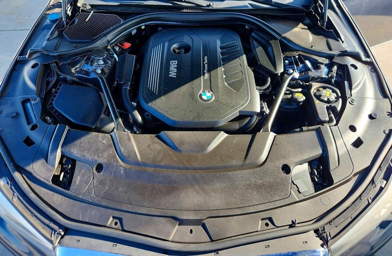 2016 BMW 740 I - zdjęcie 11