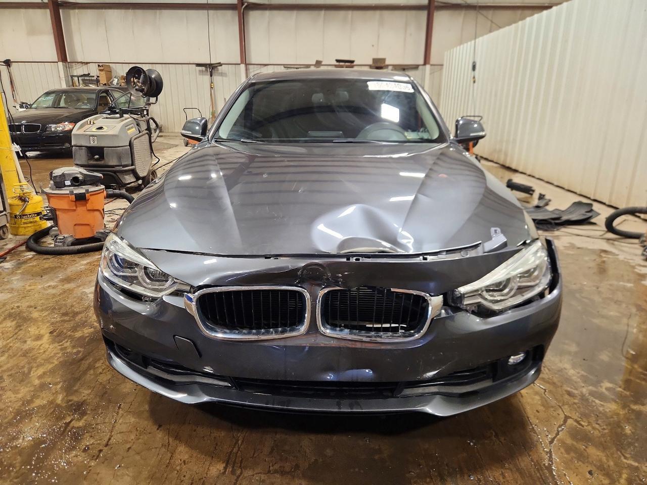 2018 BMW 320 Xi - zdjęcie 5