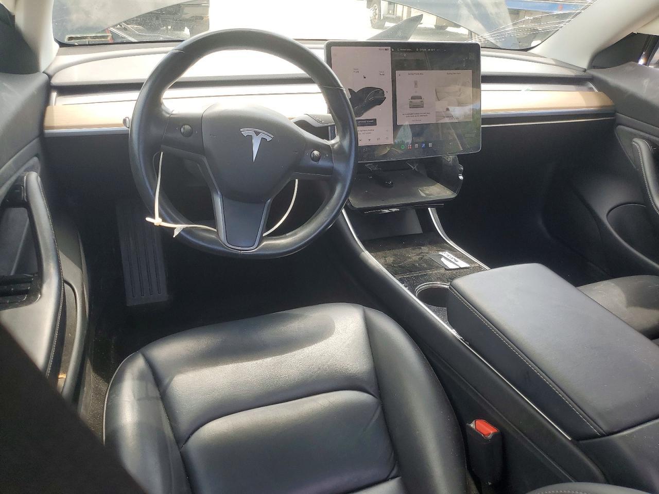 2018 Tesla Model 3 - zdjęcie 8