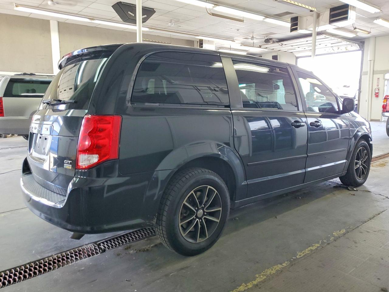 2017 Dodge Grand Caravan Gt - zdjęcie 3