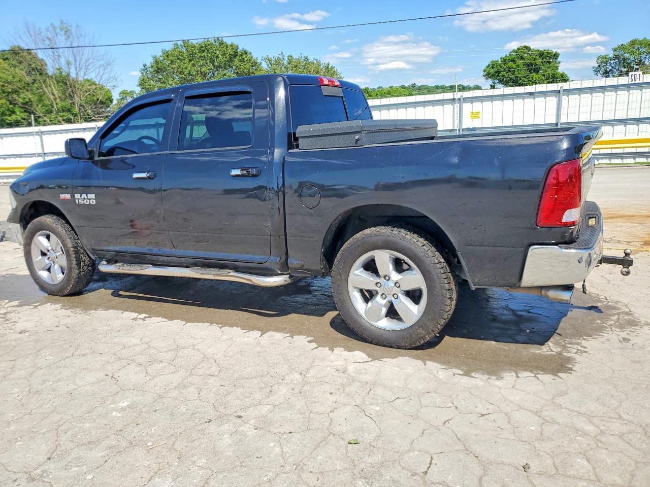 2017 Ram 1500 Slt - zdjęcie 2