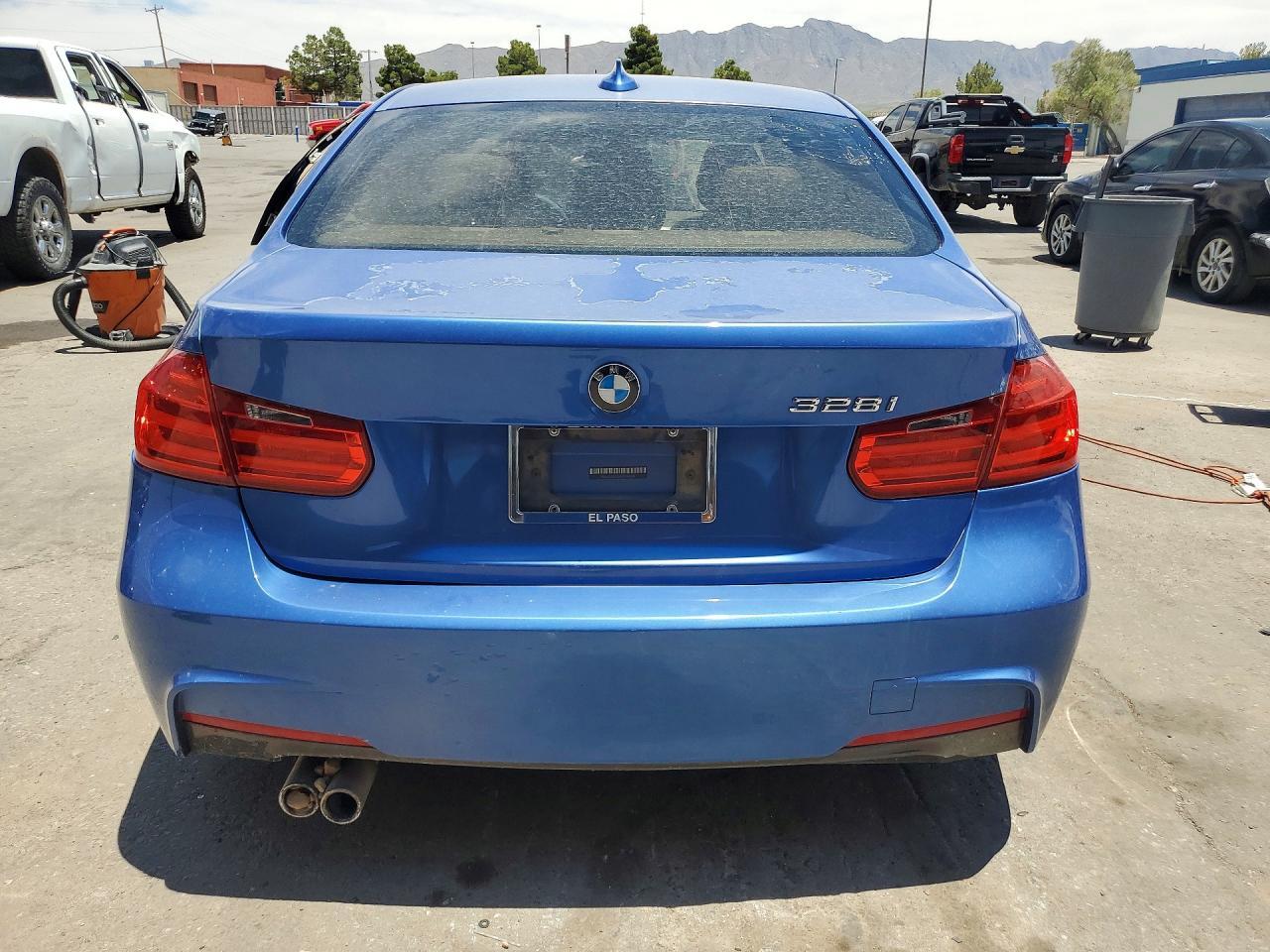 2015 BMW 328 I - zdjęcie 6