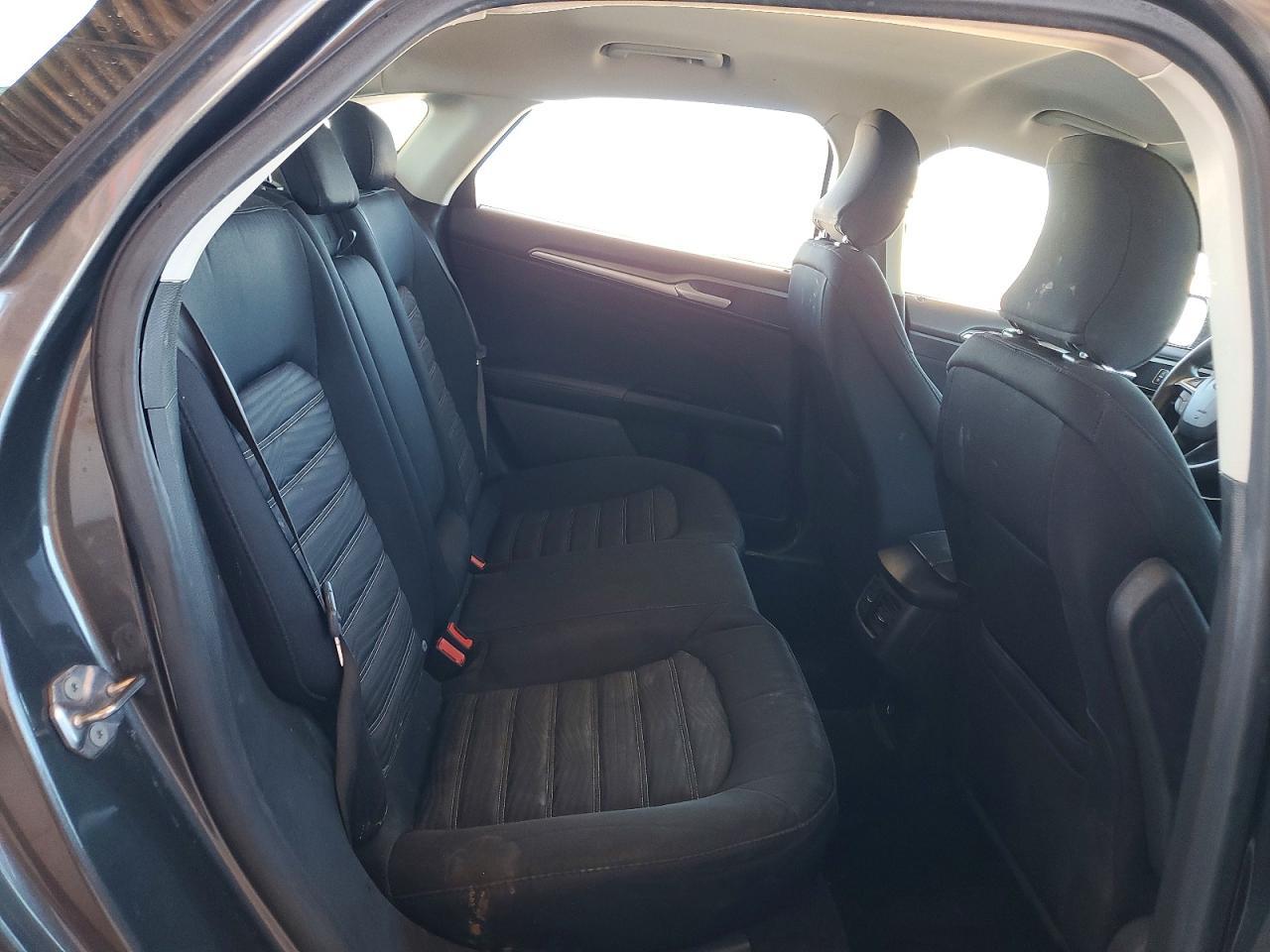 2016 Ford Fusion Se - zdjęcie 10