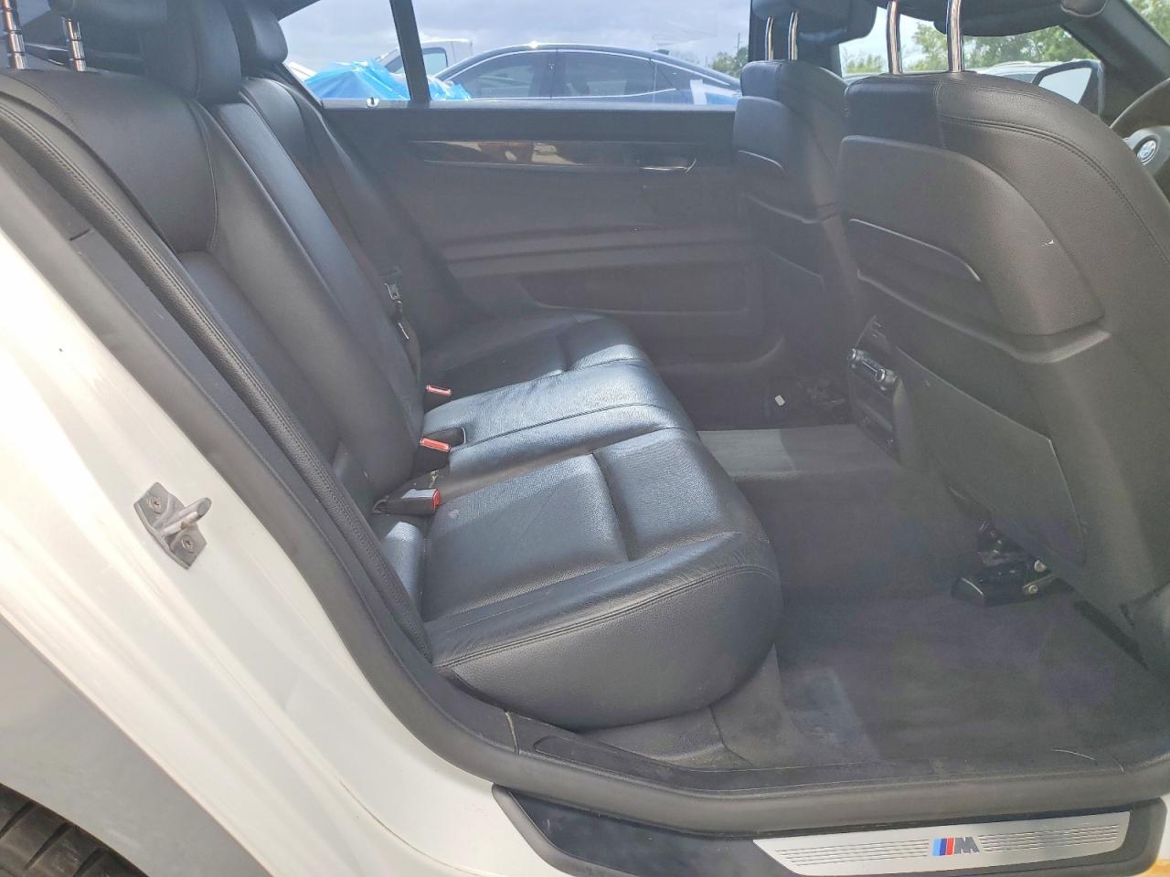 2015 BMW 740 Li - zdjęcie 10