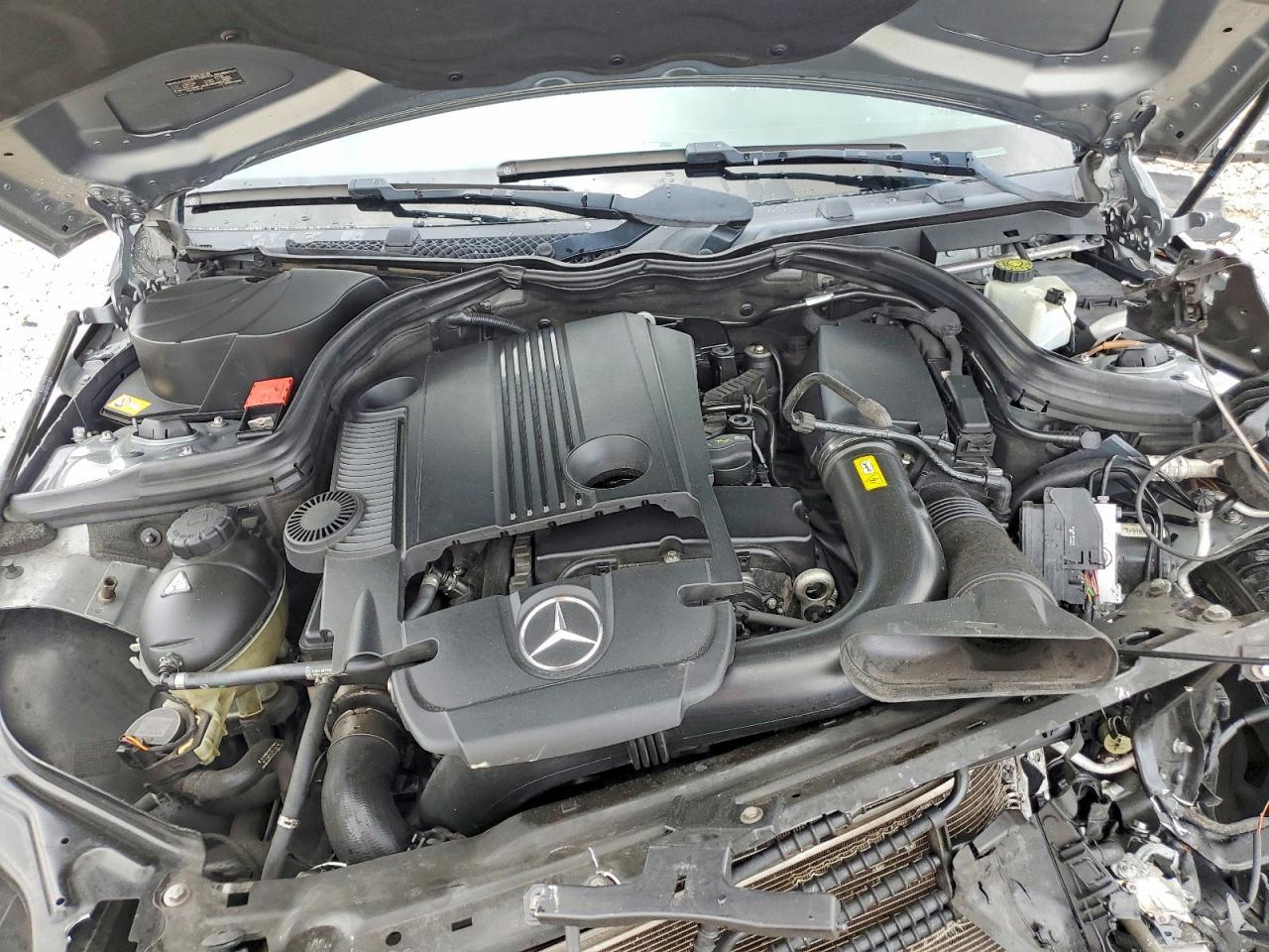 2014 Mercedes-Benz C 250 - zdjęcie 11