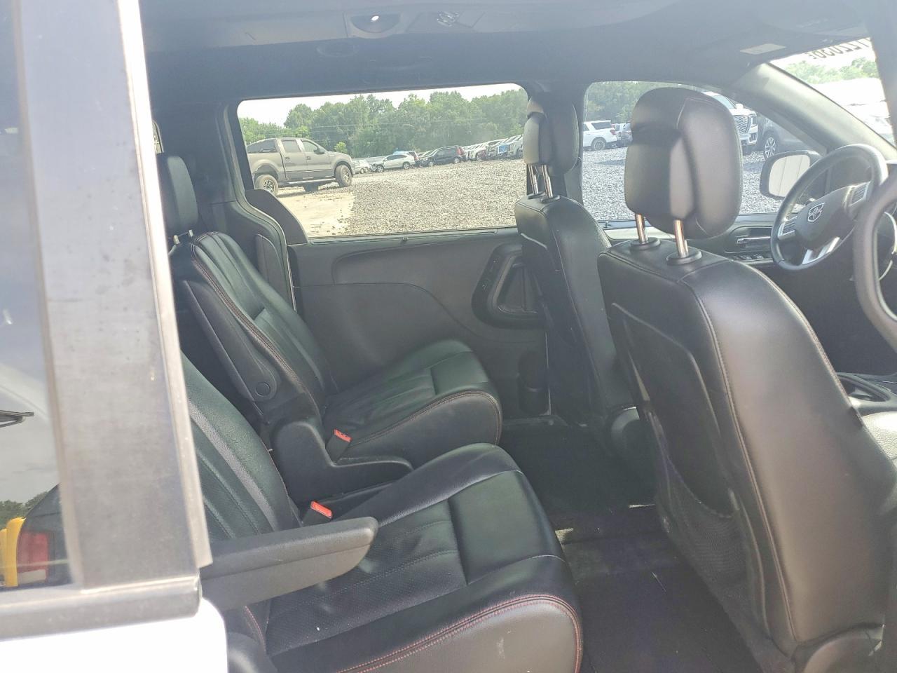 2017 Dodge Grand Caravan Gt - zdjęcie 11