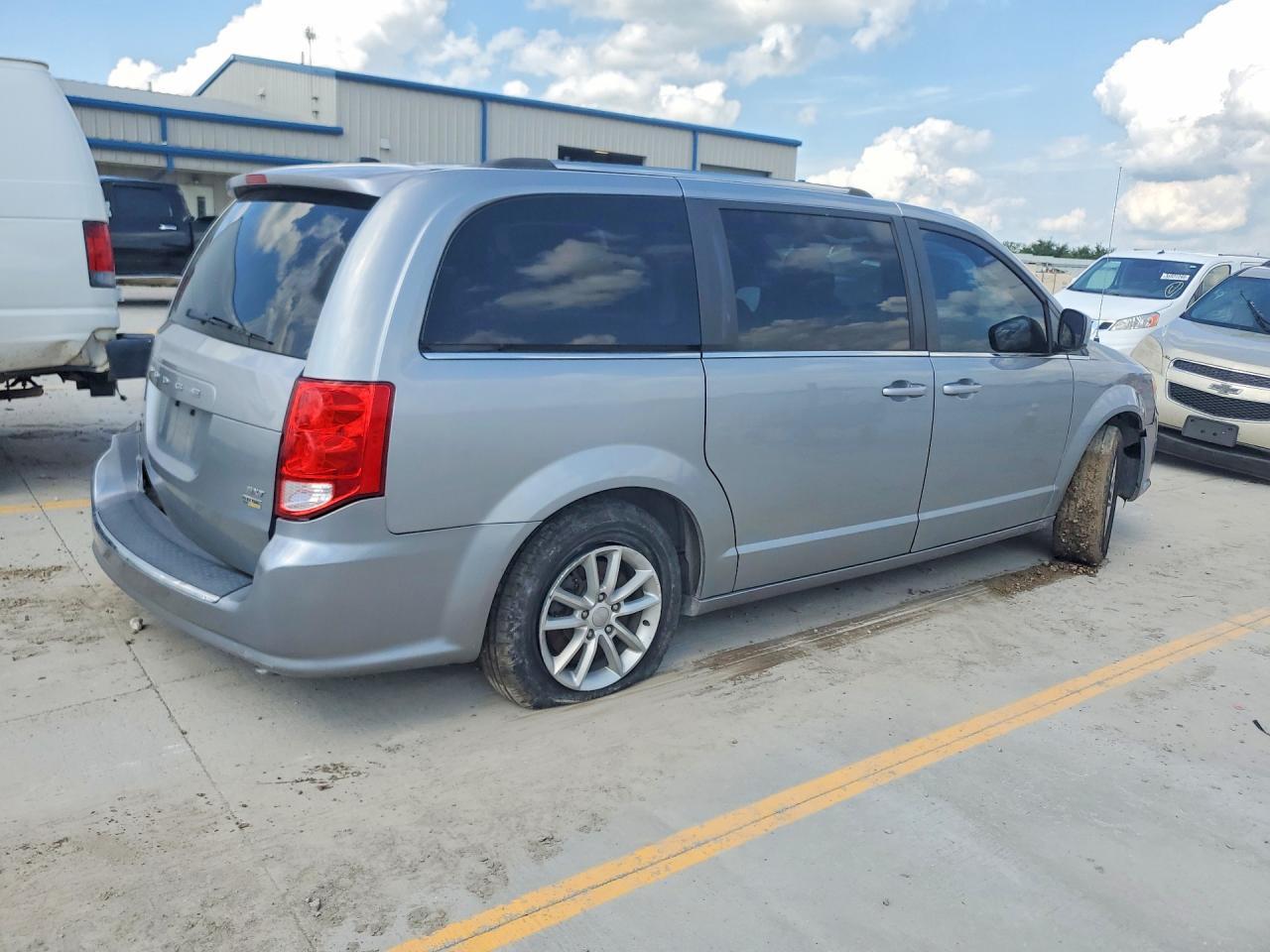 2019 Dodge Grand Caravan Sxt - zdjęcie 3
