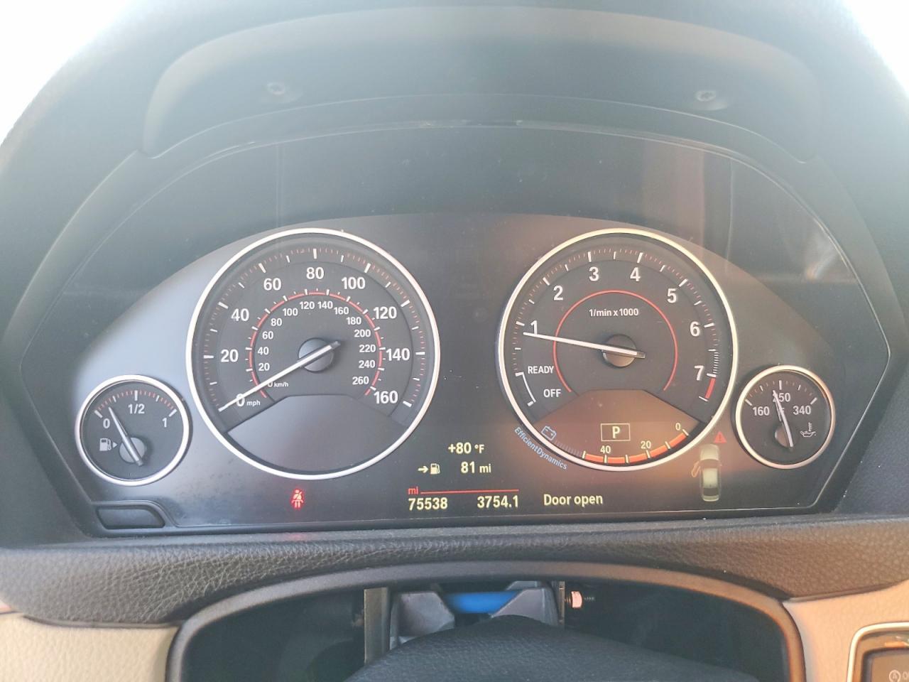 2018 BMW Seria 3 330i - zdjęcie 9