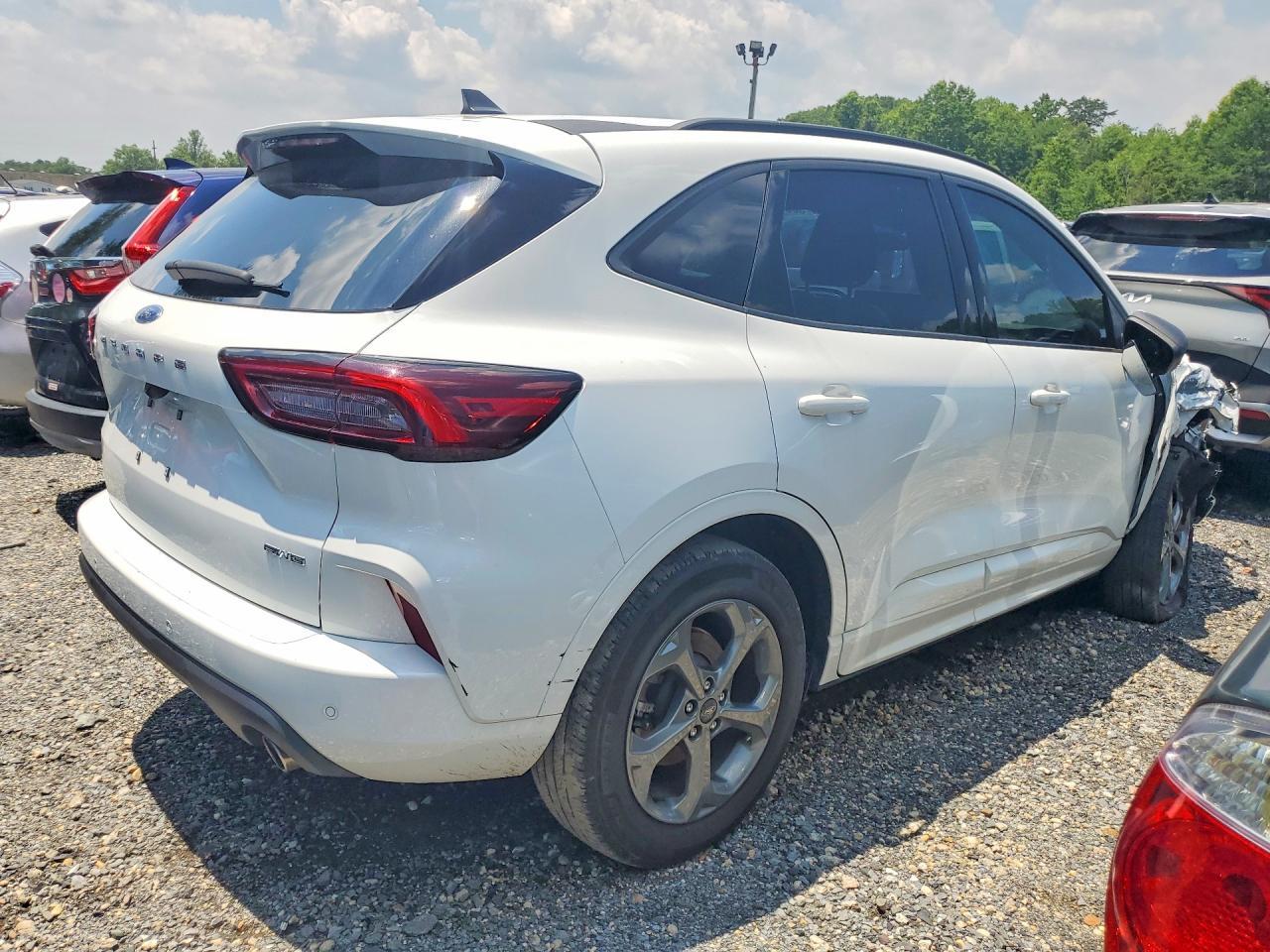 2023 Ford Escape St Line - zdjęcie 3